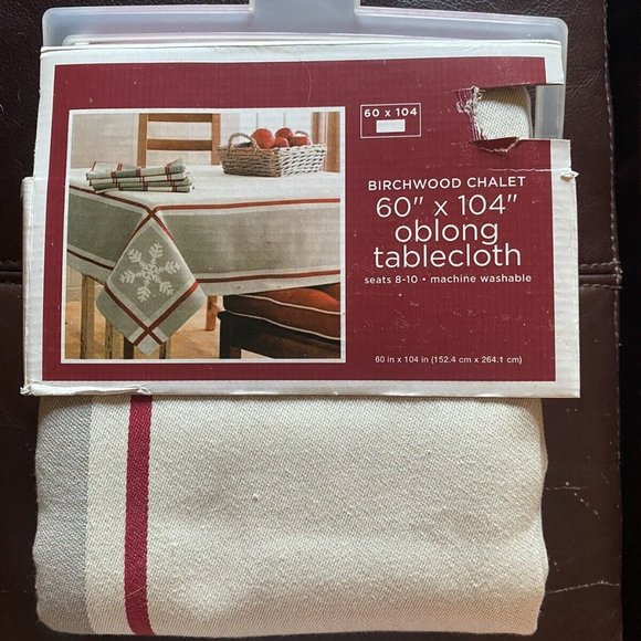 TARGET BIRCHWOOD CHALET HOLIDAY OBLONG TABLECLOTH (60" x 120") NEW - Picture 1 of 3